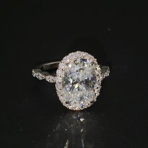 5ct Moissanite Silver Oval-Cut Halo Ring. S925 Solid Silver